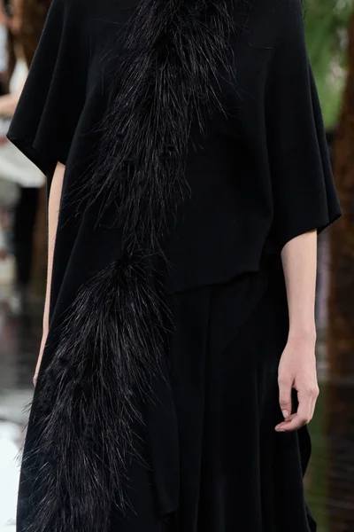 Look 77
